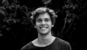 Daniel V